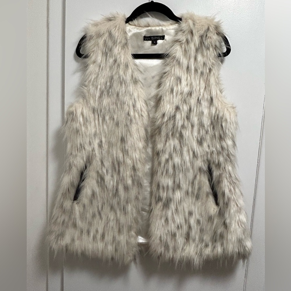 Via Spiga faux fur vest - size small, excellent condition
